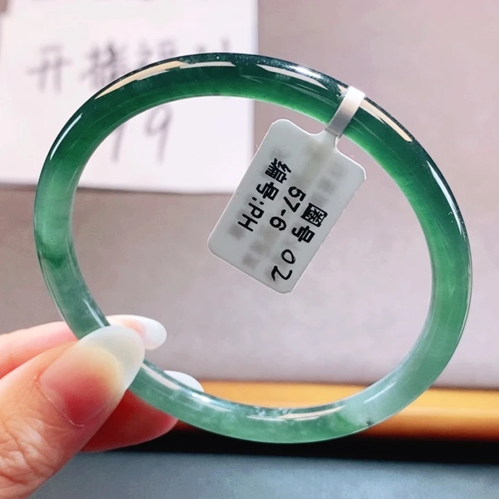 翡翠未镶嵌手镯翡翠手镯7