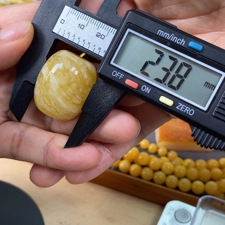 未镶嵌琥珀裸石桶珠