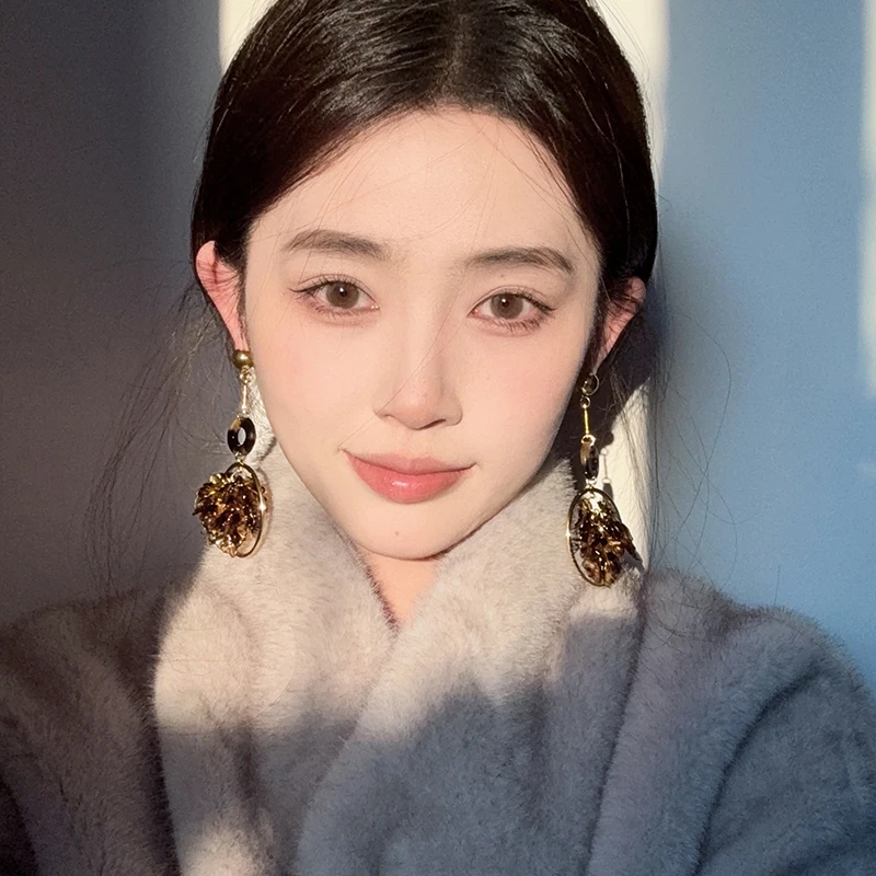 oushipei/欧诗佩 铜合金亚克力耳饰 欧美风夸张豹纹树叶流苏耳环