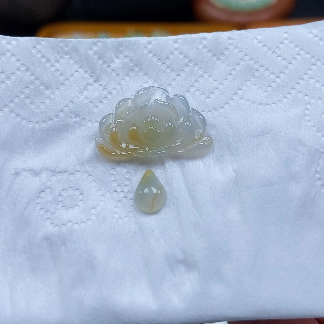 未镶嵌挂件翡翠闪
