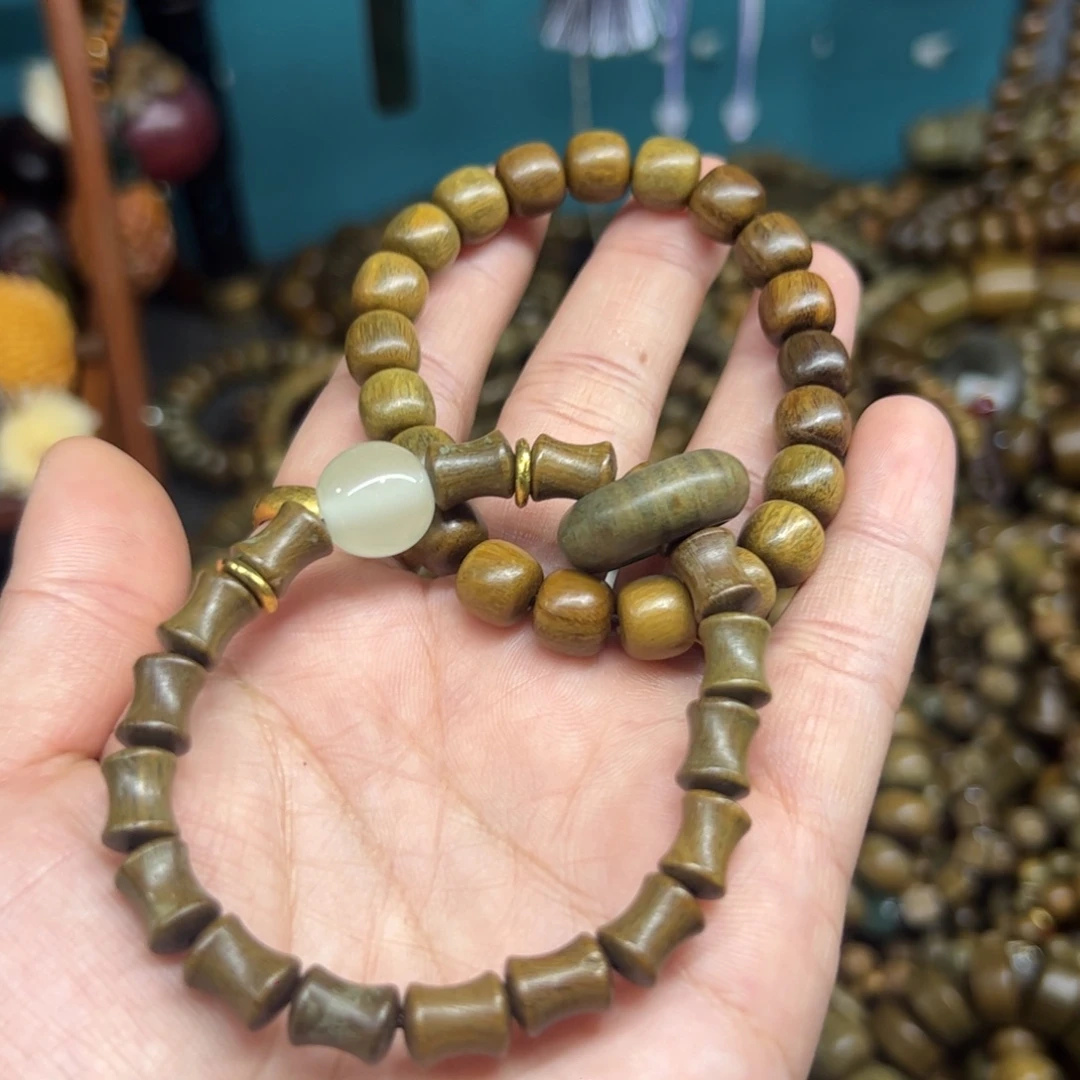 维腊木（绿檀）无事牌