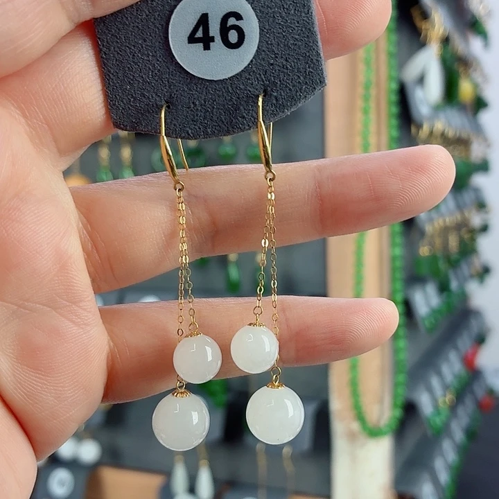 和田玉18K金镶嵌耳饰