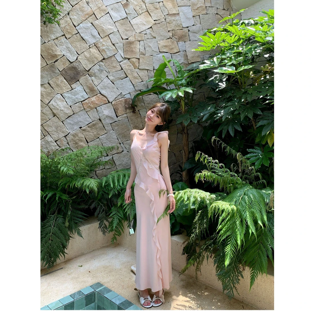 juanjuanyee【BC粉仙雾岩】不规则法式荷叶边雪纺蕾丝吊带连衣裙女