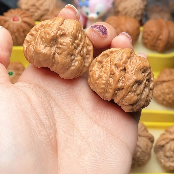 文玩核桃吊坠蛤蟆