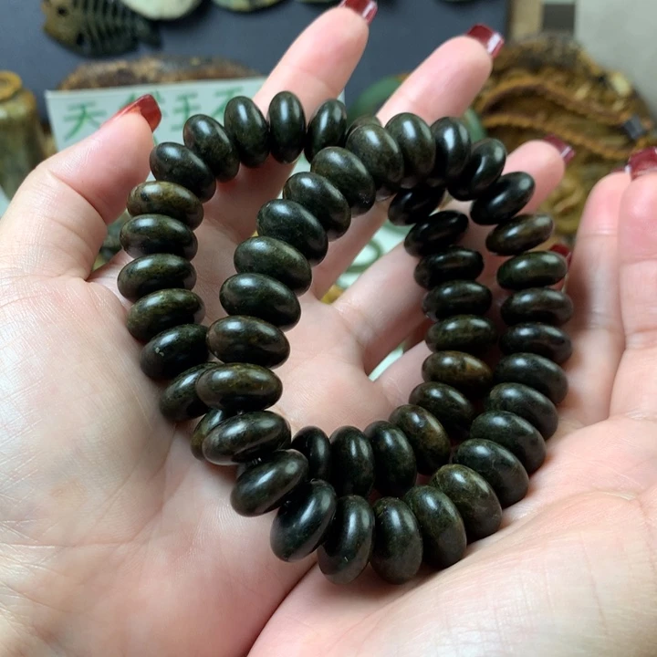 岫岩河磨玉（透闪石质玉）手串未镶嵌漂***头