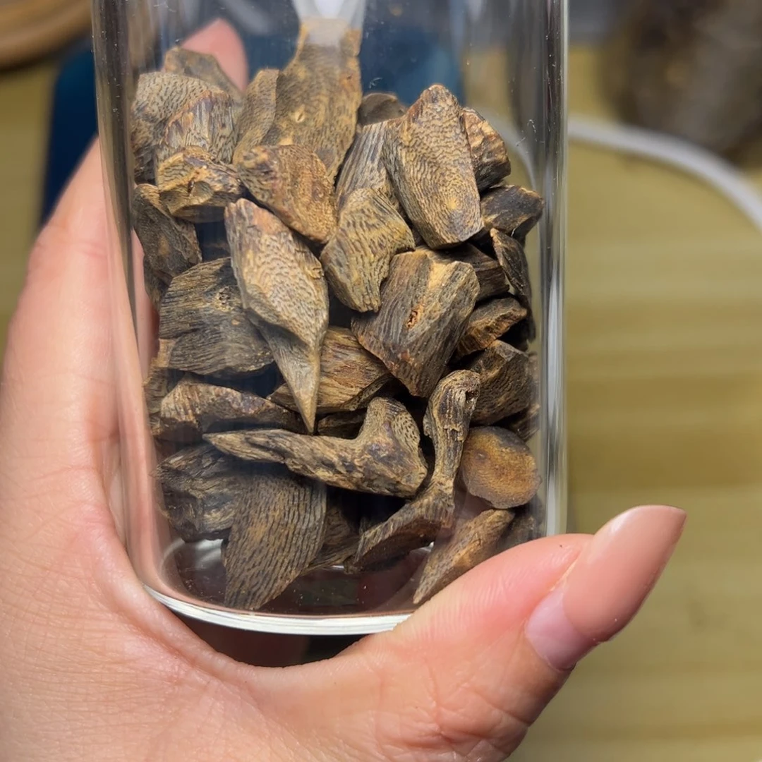 沉香沉香碎屑朽**芽海南千里香天然树丁沉水留疤壳料52g