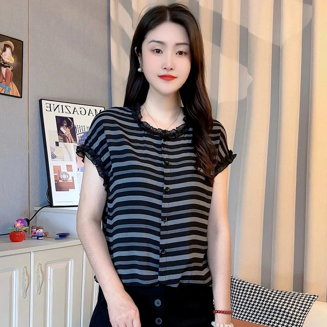 夏季新款时尚宽松百搭上衣女士冰爽薄款条纹小衫显瘦休闲短袖T恤