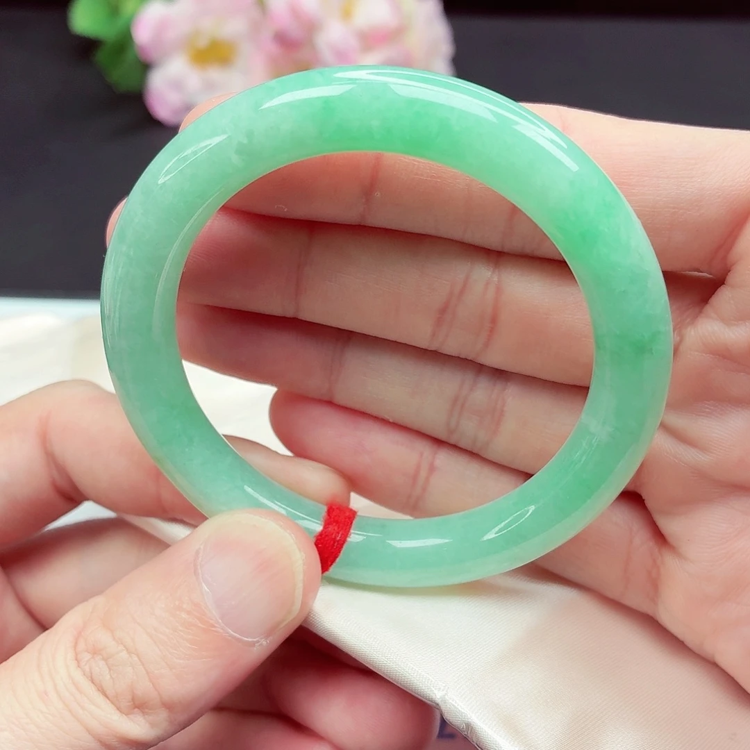 翡翠未镶嵌手镯55圈