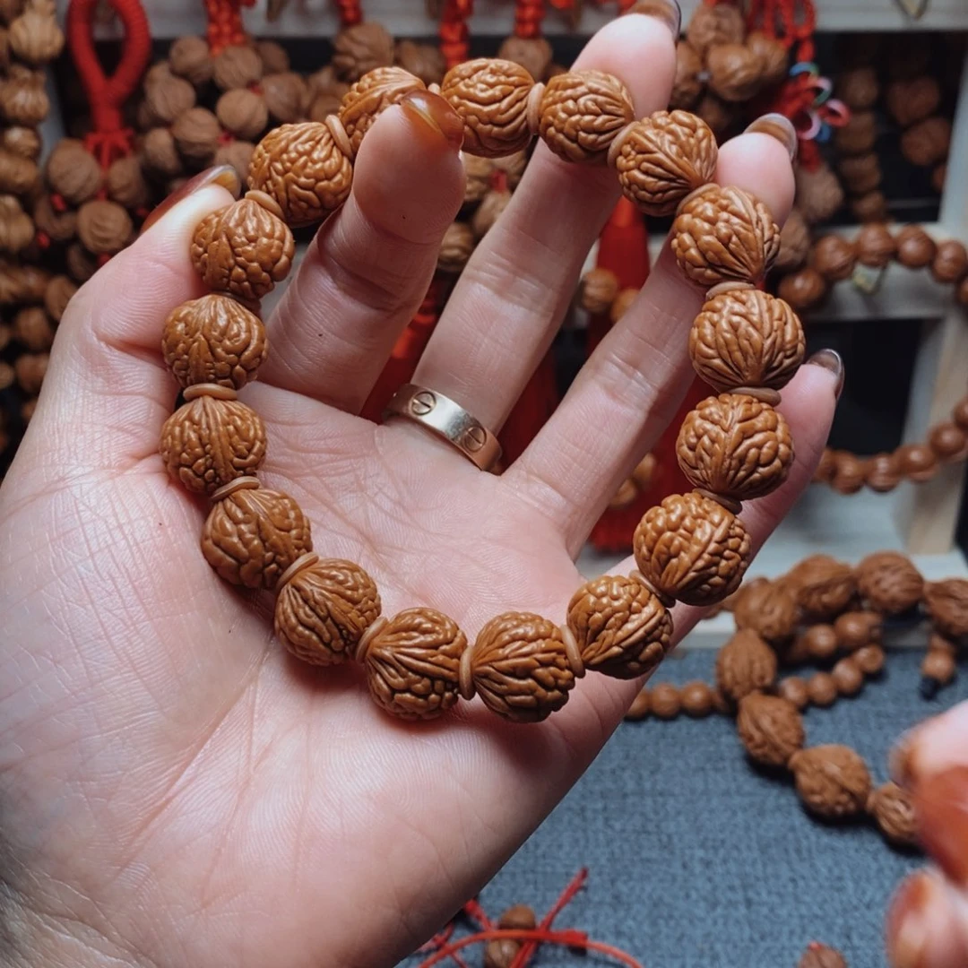 桃核吊坠龙纹桃枭