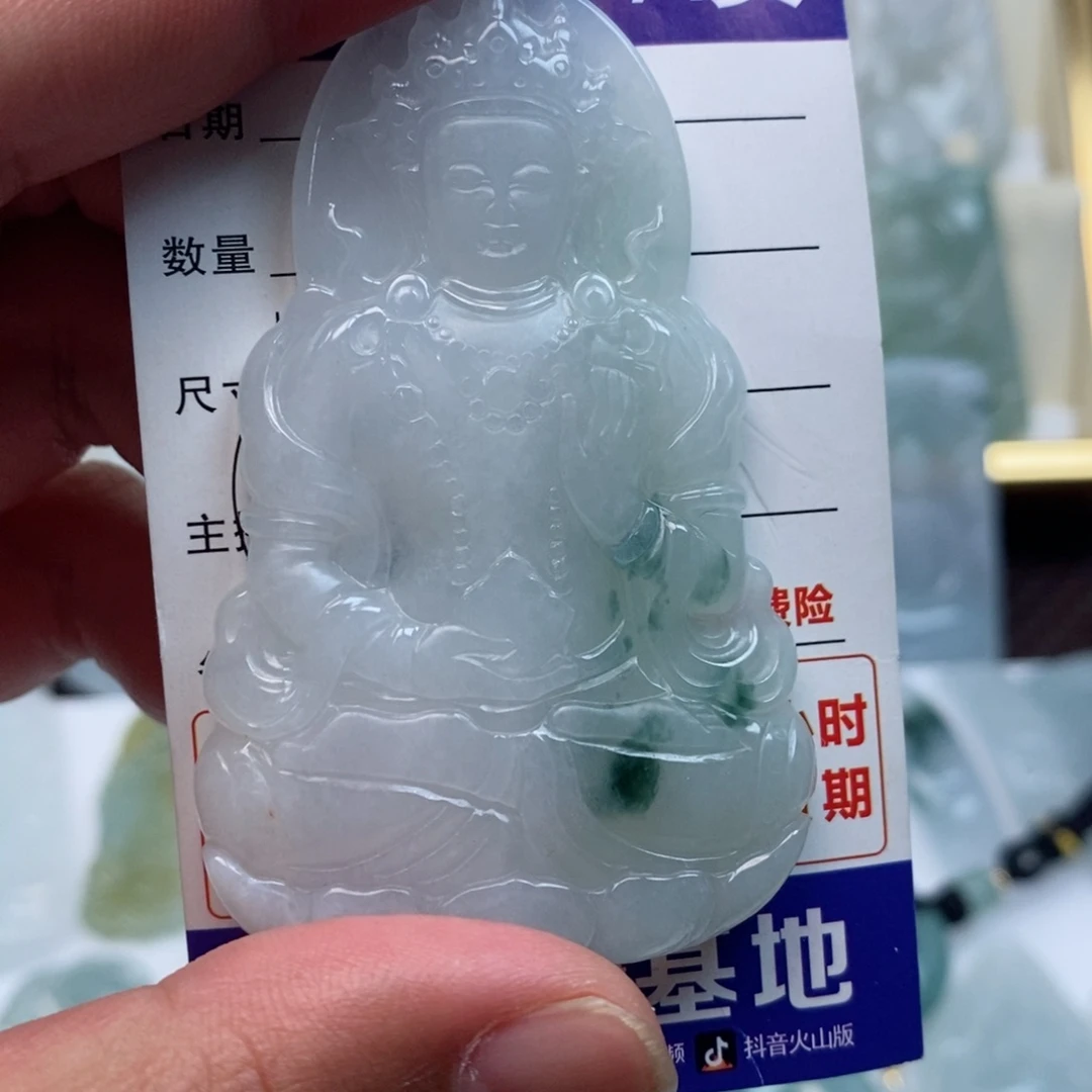 翡翠颈饰未镶嵌度母