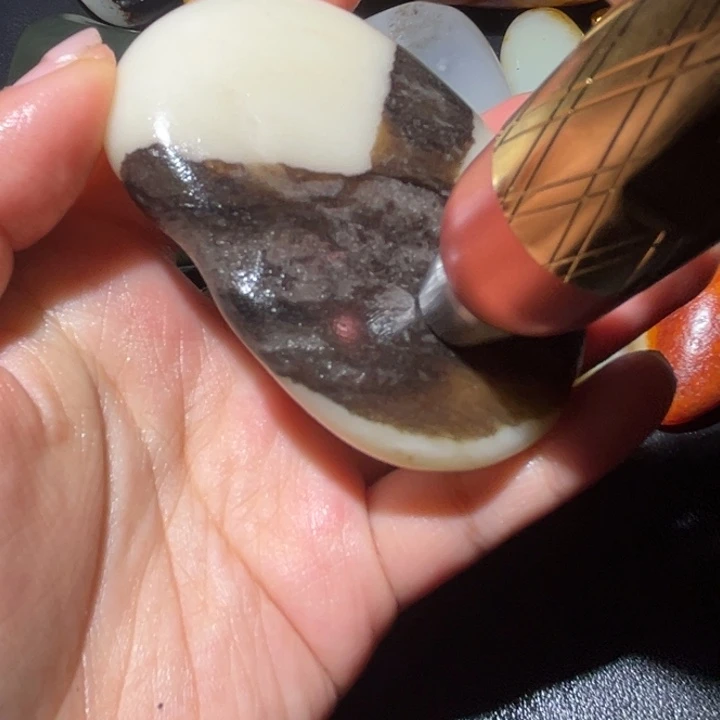 和田玉未镶嵌珠宝奇石