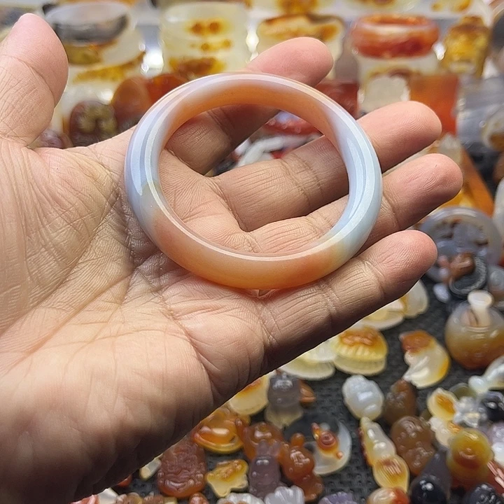 玛瑙/玉髓未镶嵌手镯