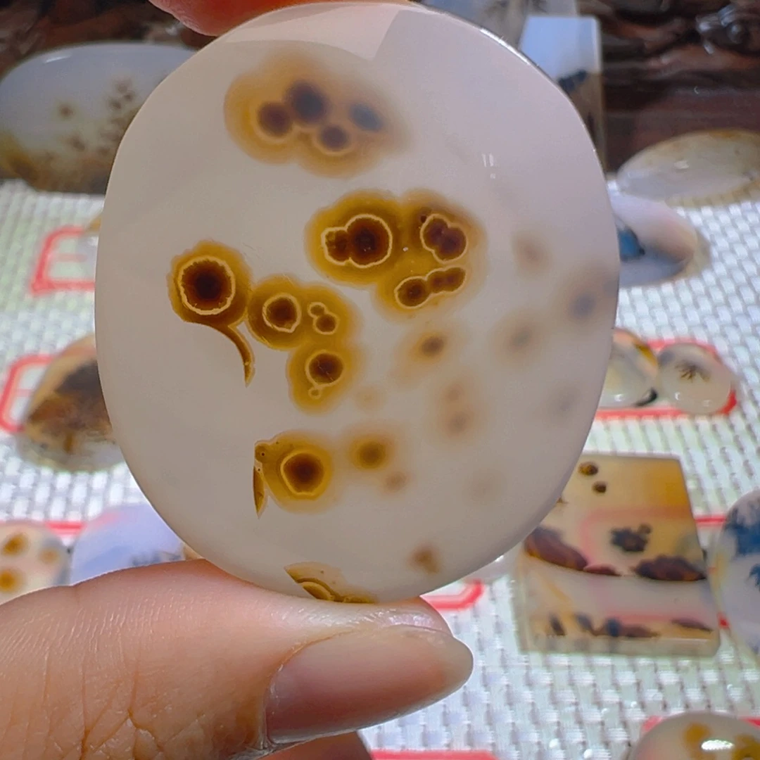未镶嵌颈饰玛瑙/玉髓