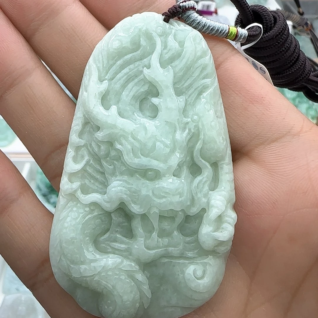 翡翠颈饰未镶嵌溪**堂翡翠