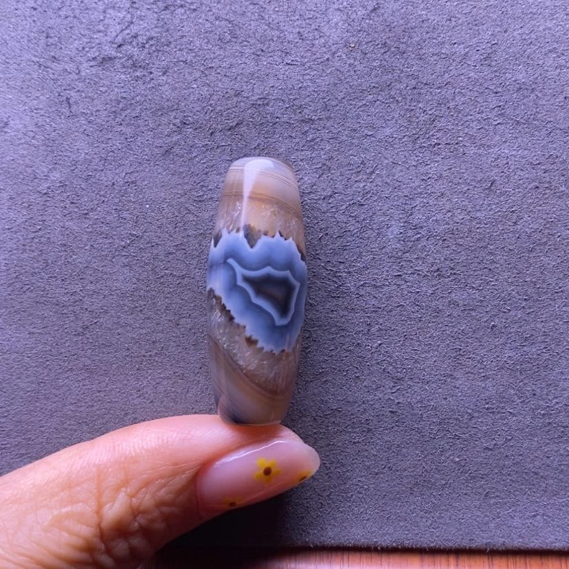 【闪购商品】未镶嵌玛瑙/玉髓珠宝奇石梵***白
