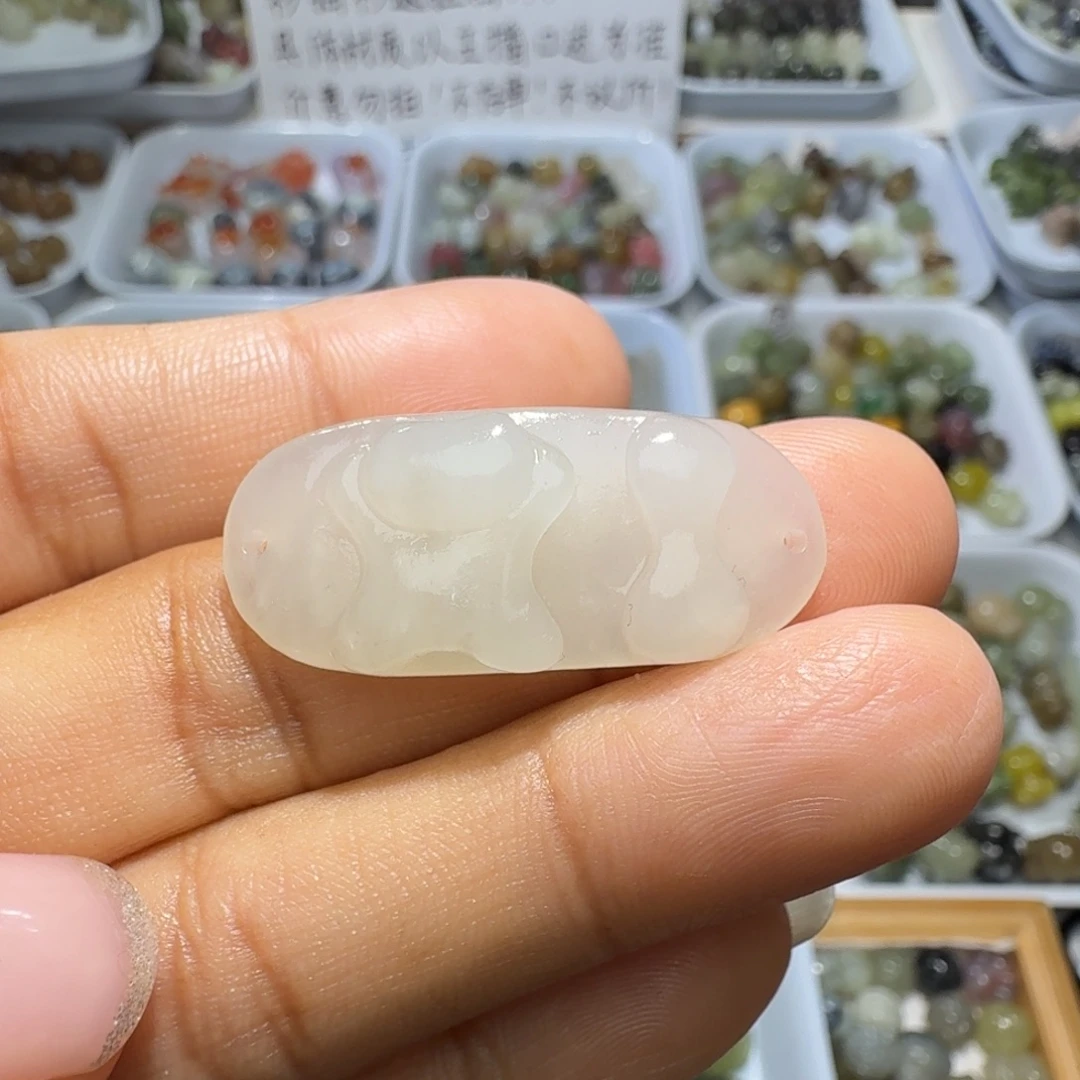 和田玉未镶嵌珠宝奇石