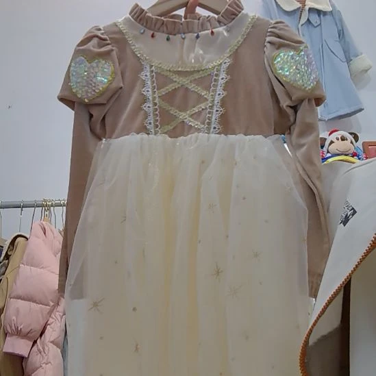 110马穿100身高。。。