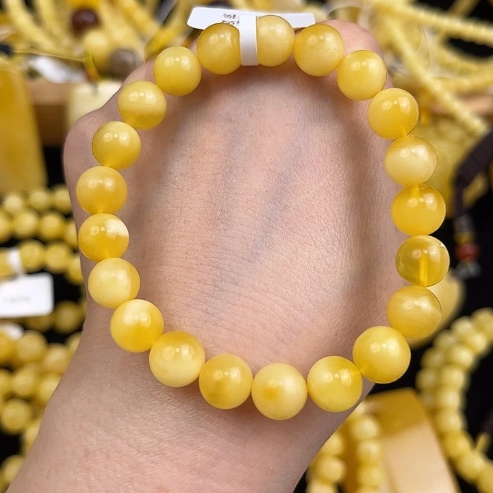 琥珀未镶嵌颈饰琥珀