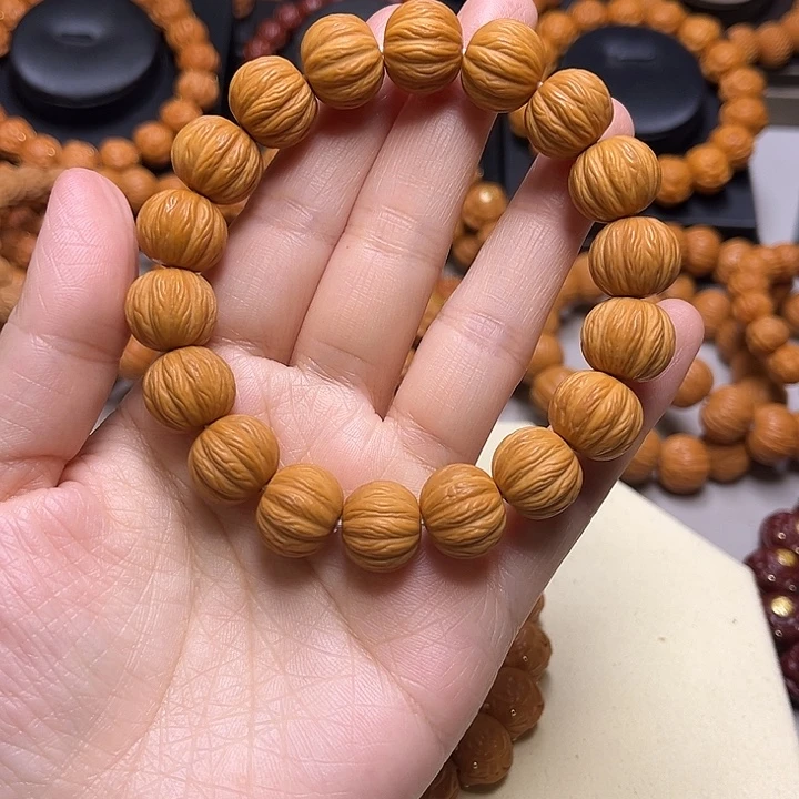 文玩核桃吊坠金丝十二棱