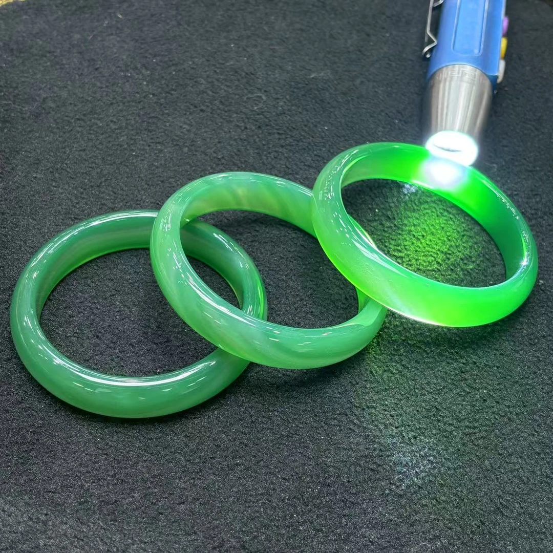 S7486-双彩金宝绿玛瑙绿手镯-多样性发其一