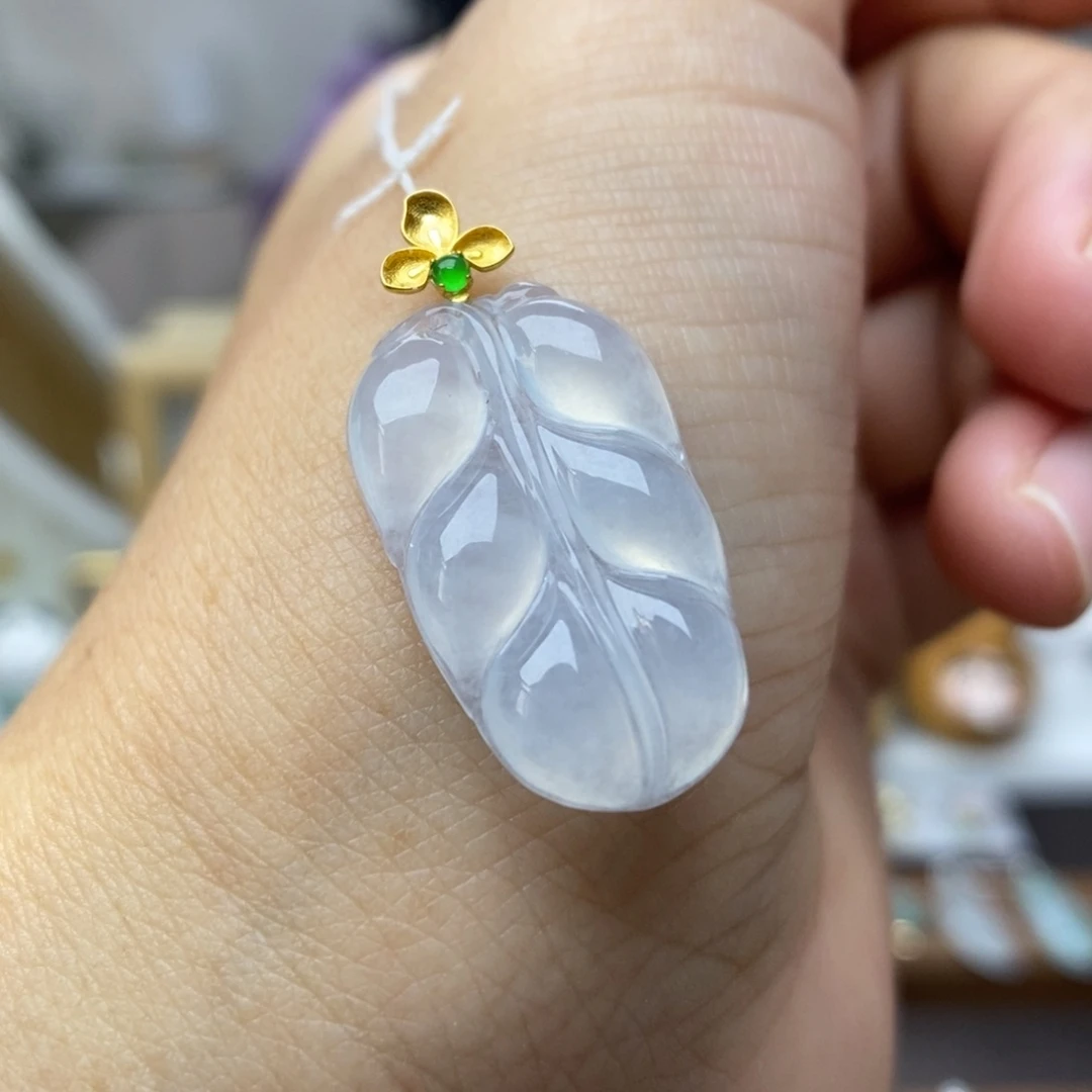 【闪购商品】颈饰18K金镶嵌翡翠50