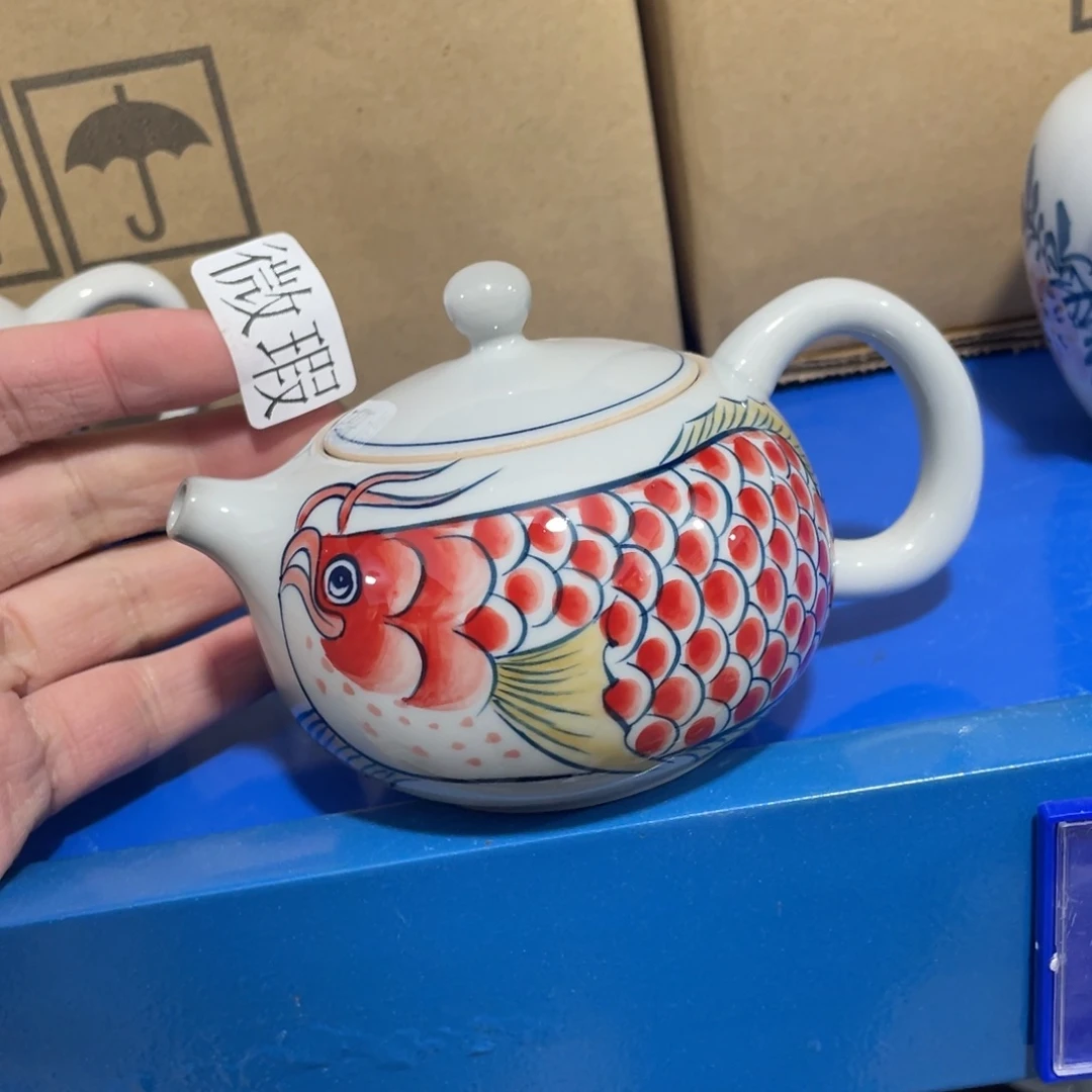 釉下手绘茶具微瑕