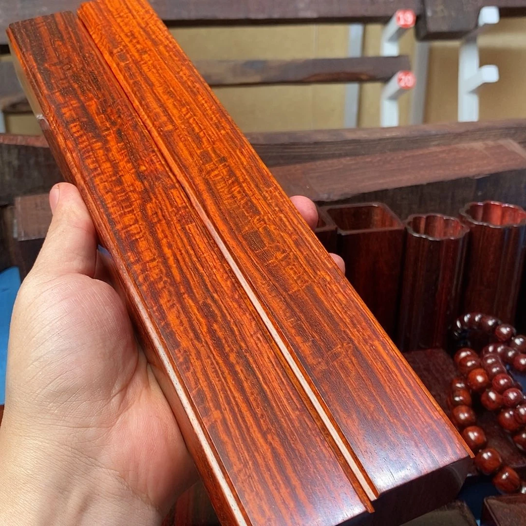紫檀木类成套家具