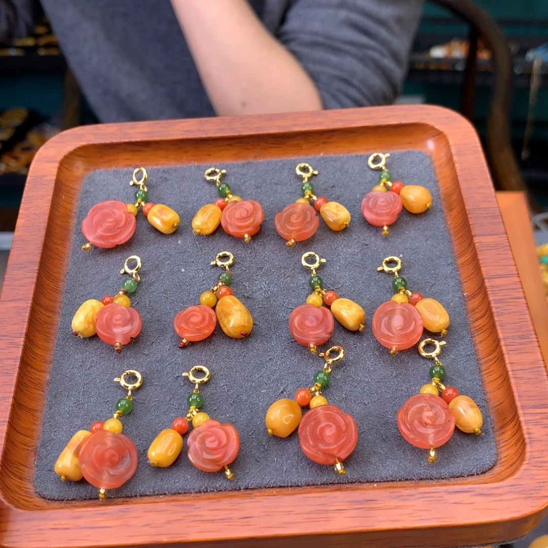 琥珀未镶嵌吊坠(不含链)多样性发一