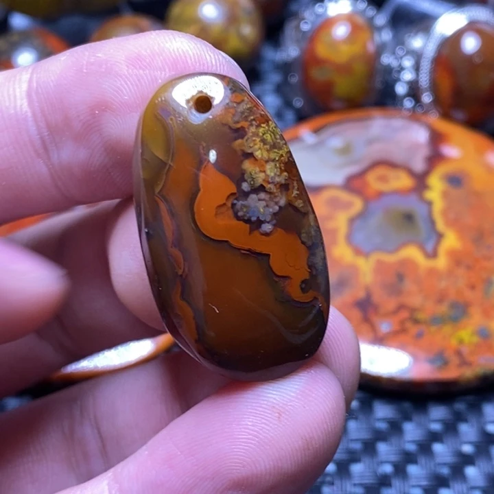 玛瑙/玉髓颈饰未镶嵌看***宝