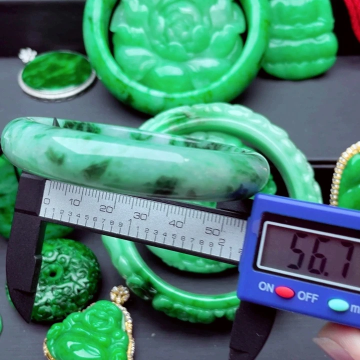 翡翠未镶嵌手镯手镯