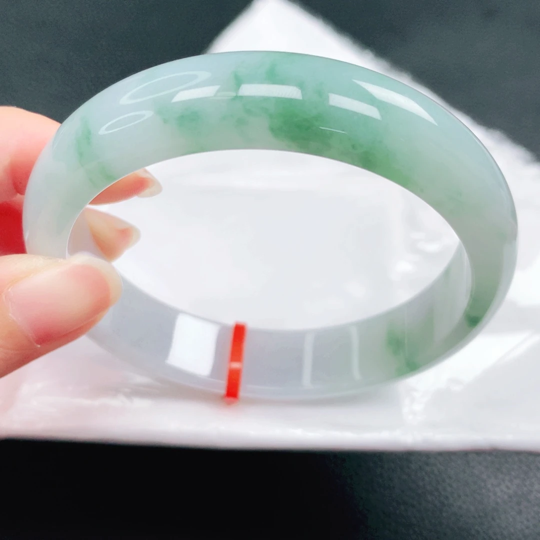 翡翠未镶嵌手镯60圈