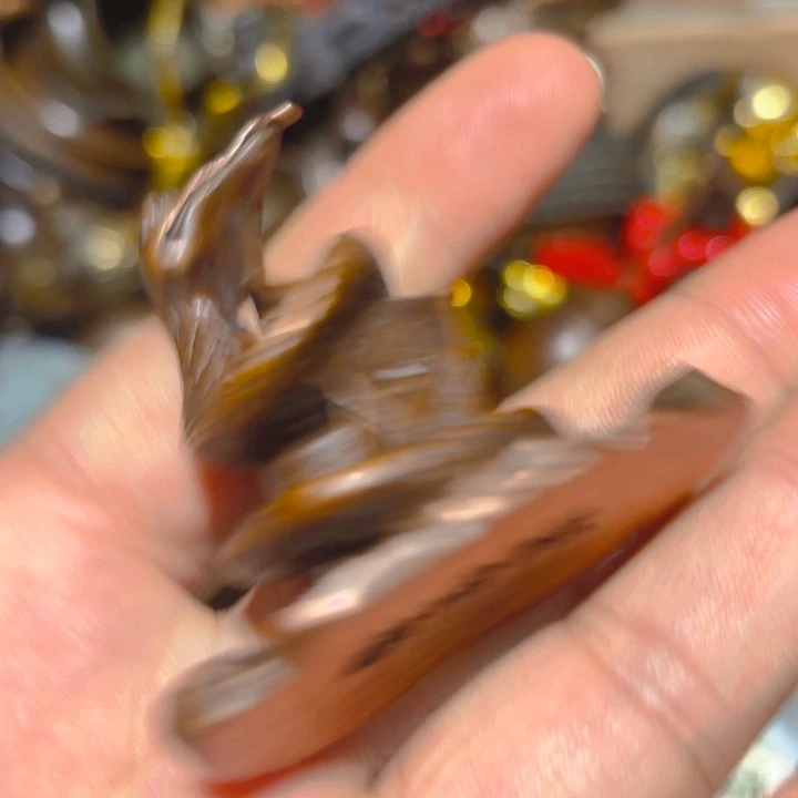 铜的。全清了。一件不留！不磨叽