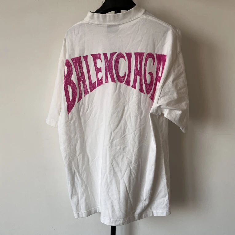 未使用 Balenciaga/巴黎世家 背后粉色涂鸦短袖S码 02625