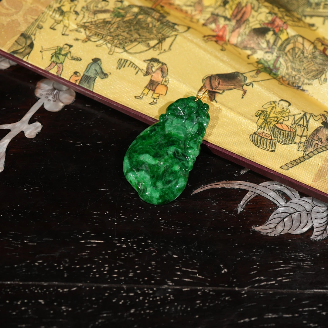 2.27香港王老板-翡翠18k金镶嵌吊坠6y34