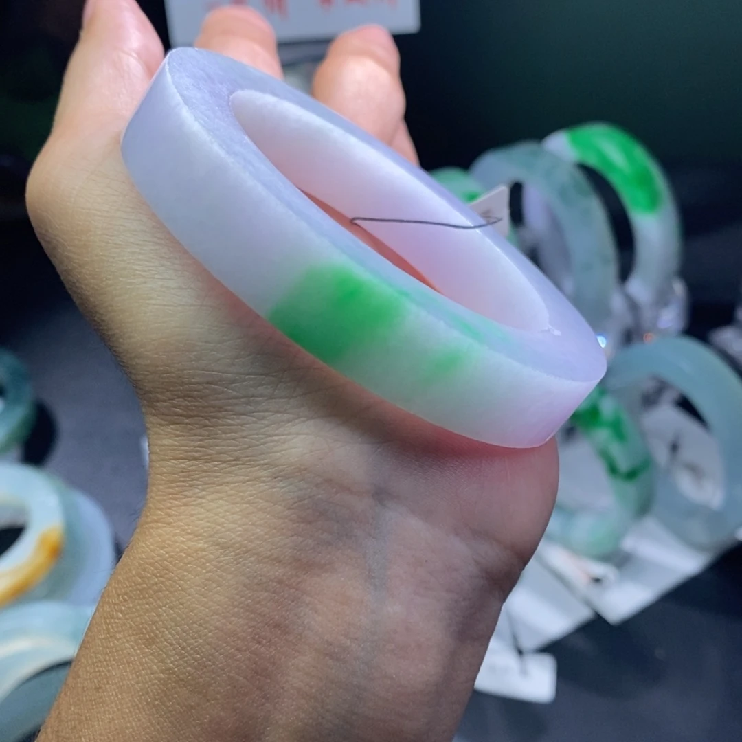 未镶嵌翡翠手镯定制翡翠E***N