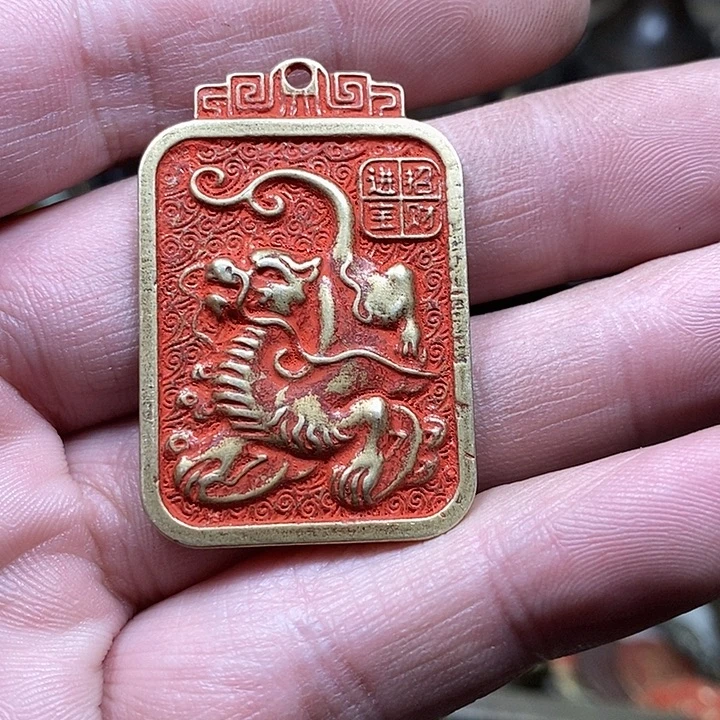 沧***笑小杨推荐铜物件一个