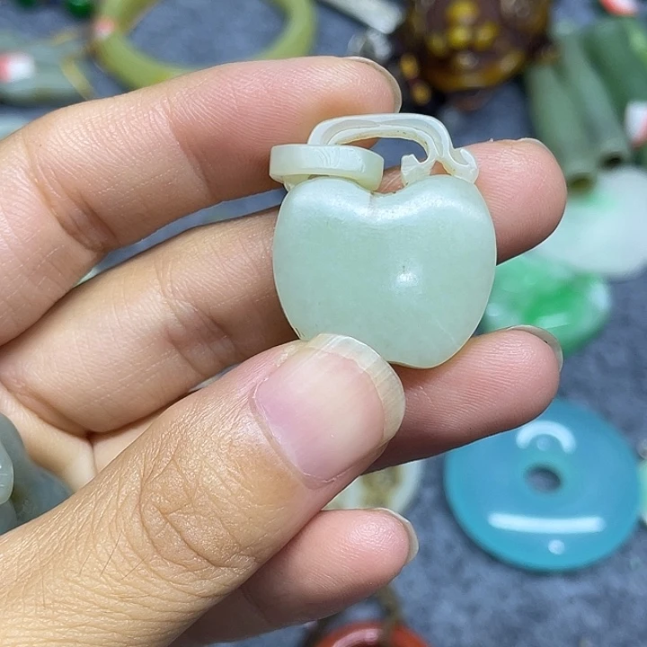 蓝***丽大叶紫檀（黑酸枝木类）