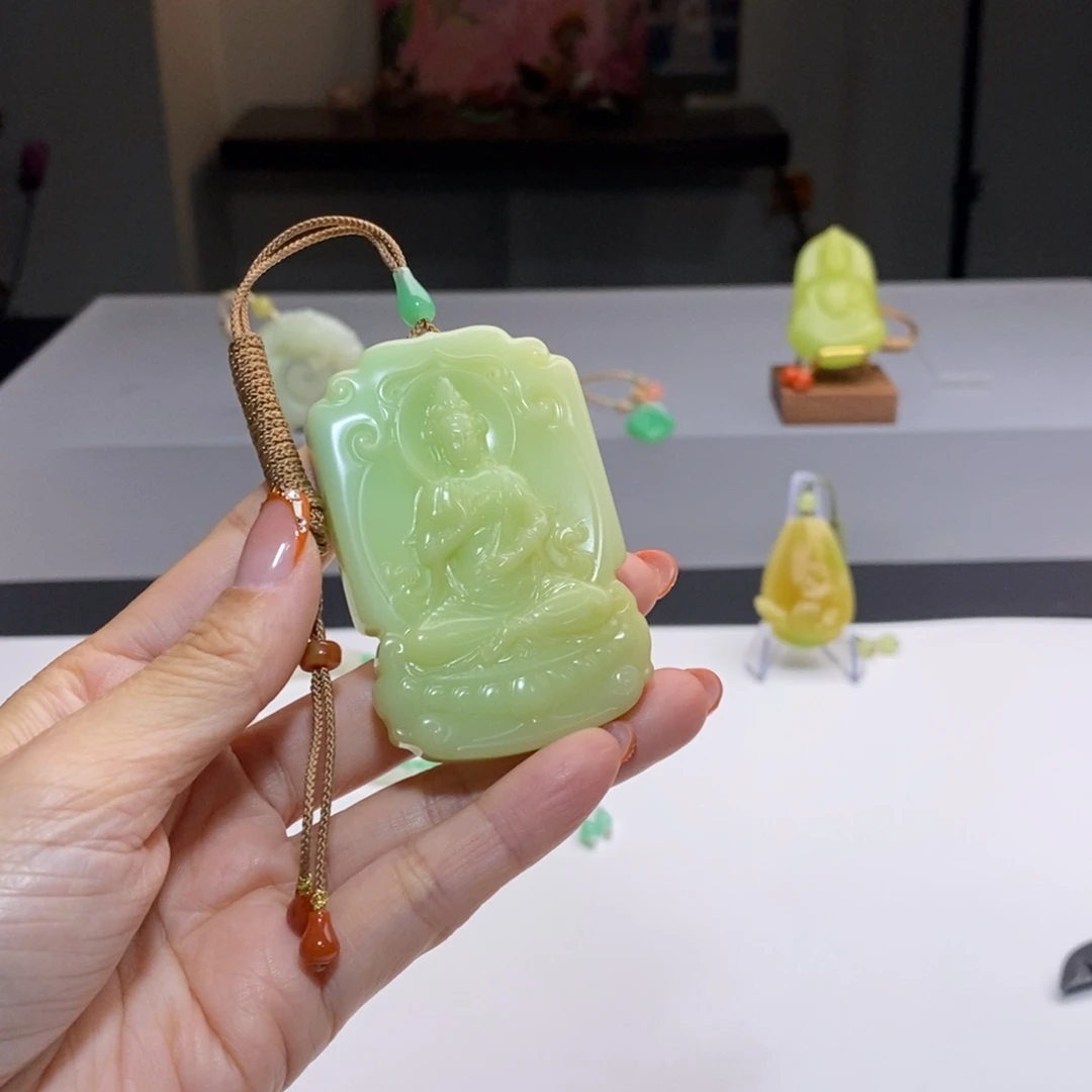 石英质玉（缅黄）未镶嵌颈饰