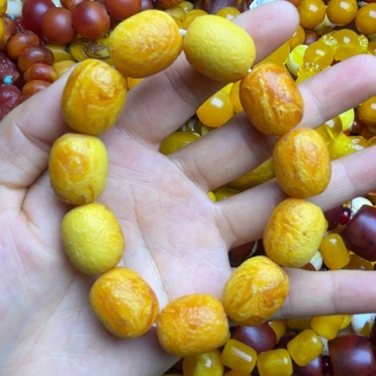 琥珀未镶嵌手链蜜蜡