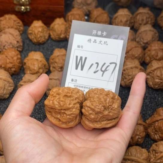吊坠桃核幸****?我是第一百36