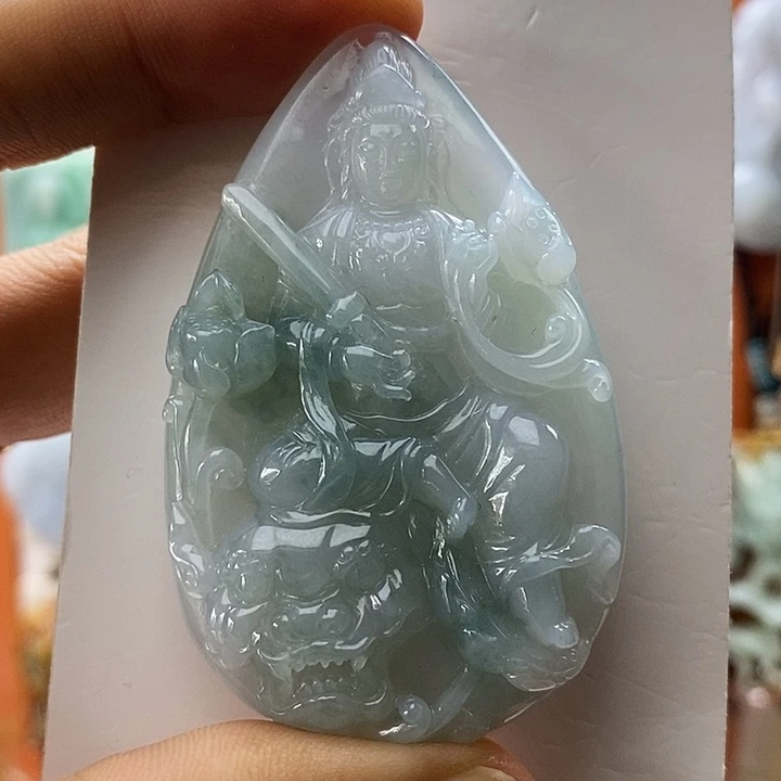 星***原翡翠未镶嵌颈饰每天