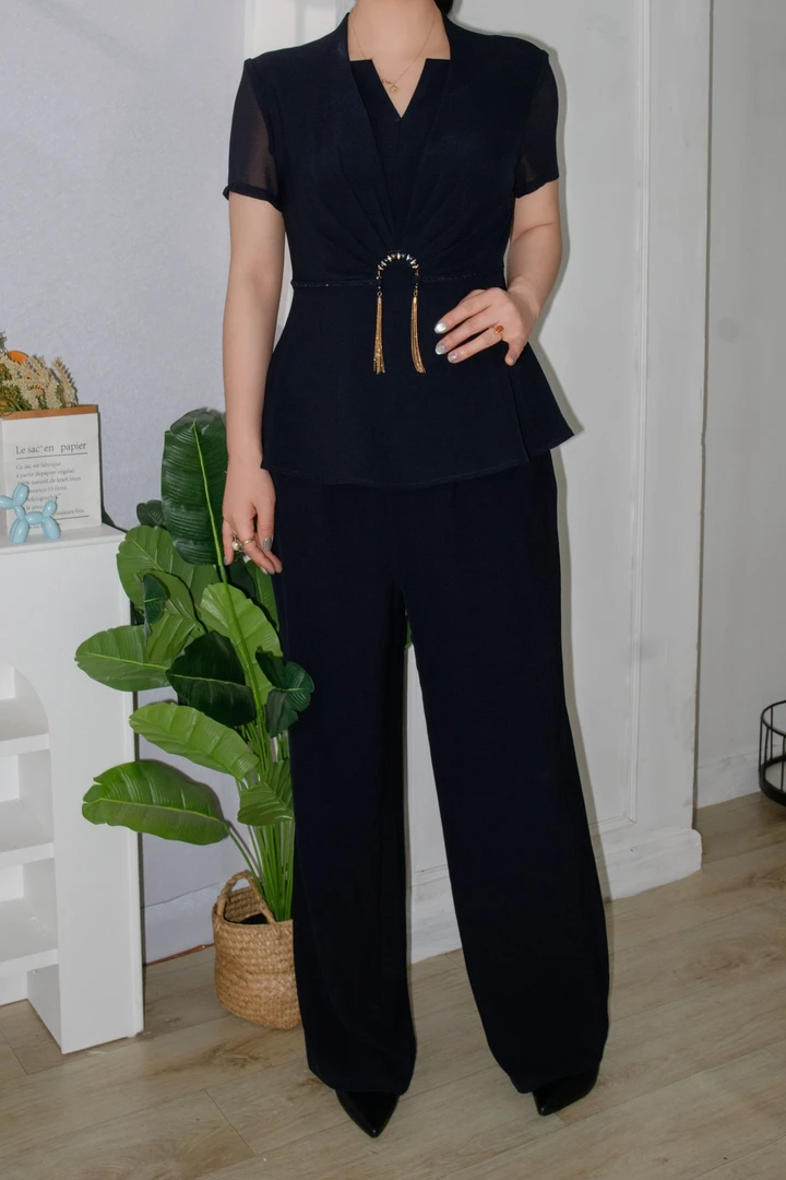 慕娃大码女装洋气雪纺短袖衬衫休闲胖mm两件套夏季百搭胖妈妈套装