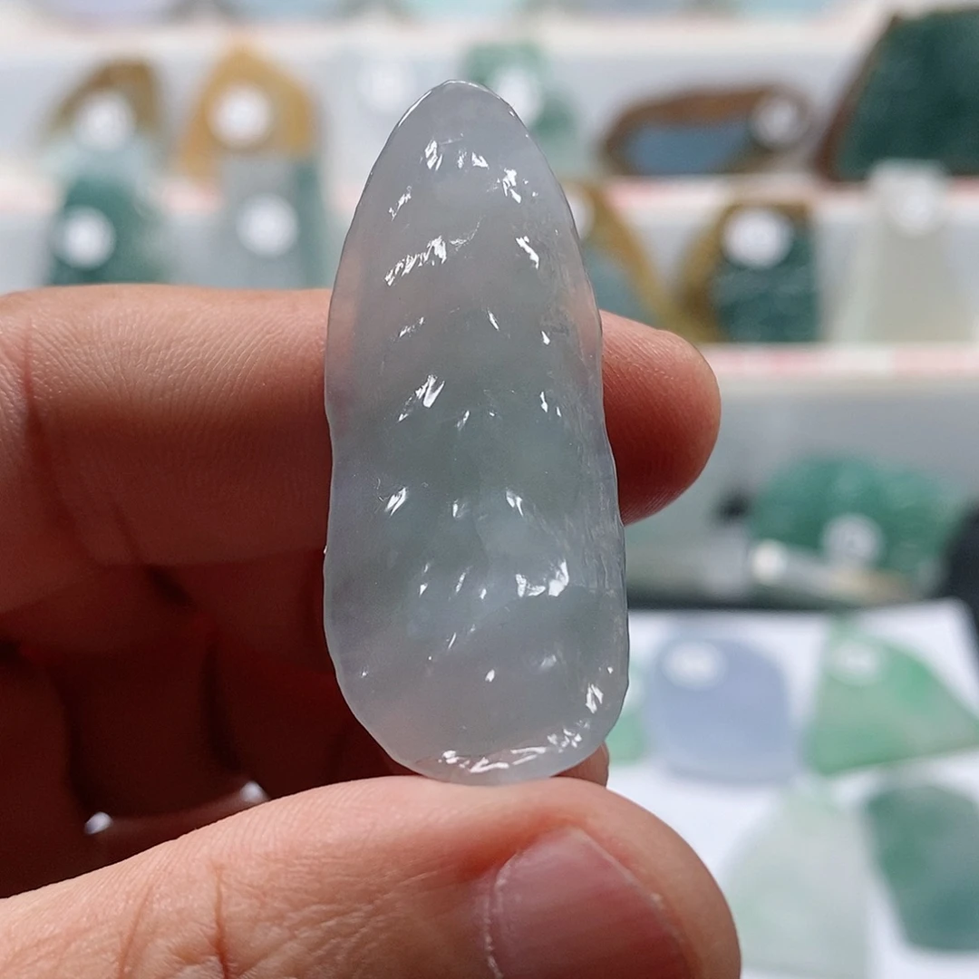 翡翠未镶嵌颈饰乐凡珠宝翡翠挂件