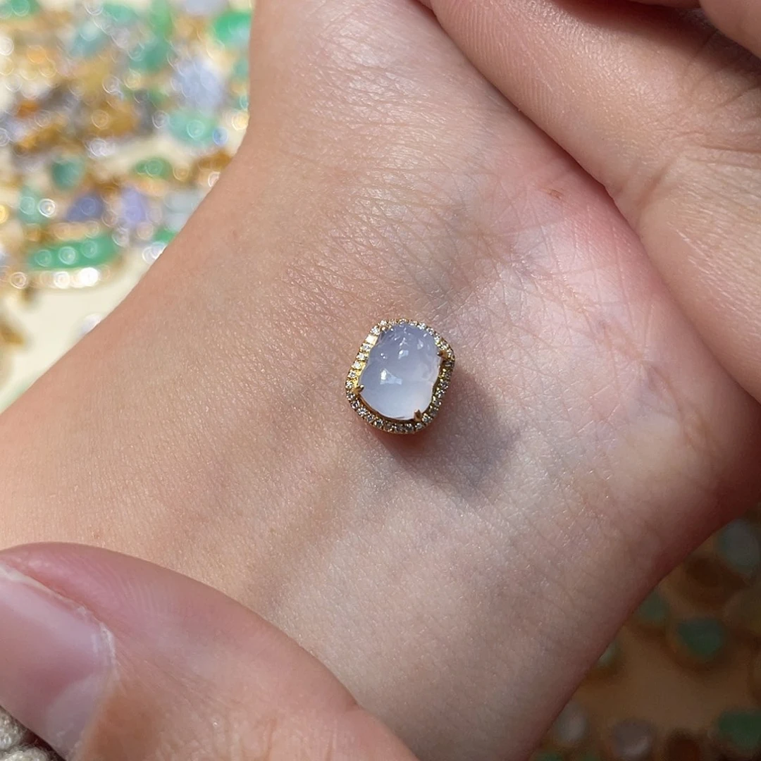 翡翠吊坠(不含链)18K金镶嵌一**一