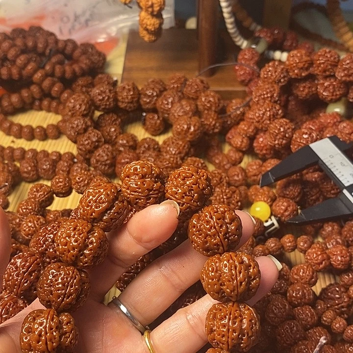 吊坠金刚菩提花**夏