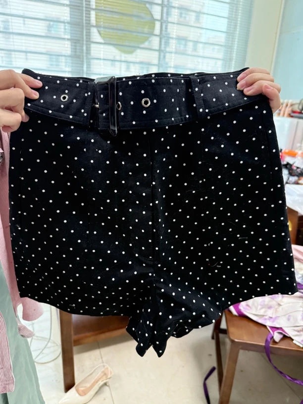 好好衣橱辣妹波点短裤