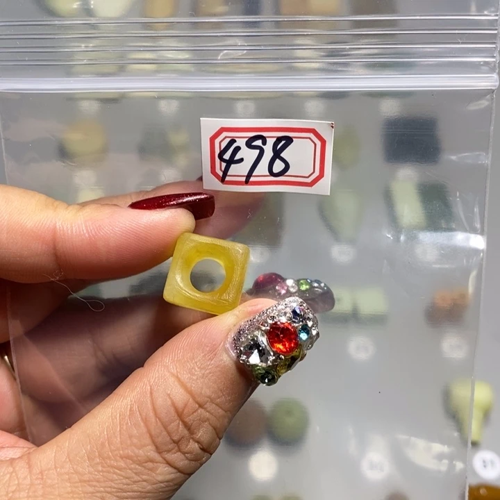 蛇纹石玉颈饰未镶嵌世****醺