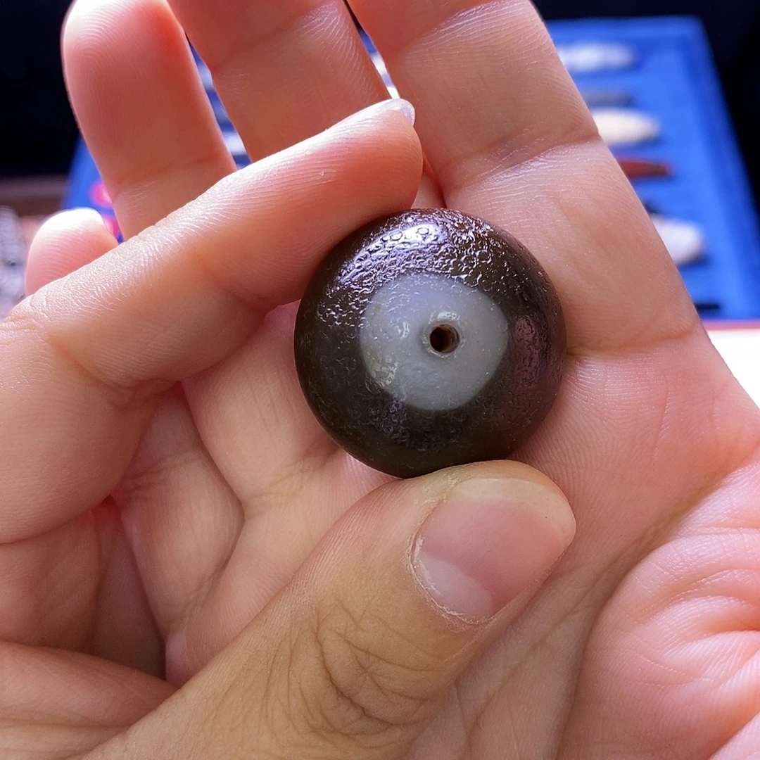 布***衣玛瑙/玉髓未镶嵌颈饰