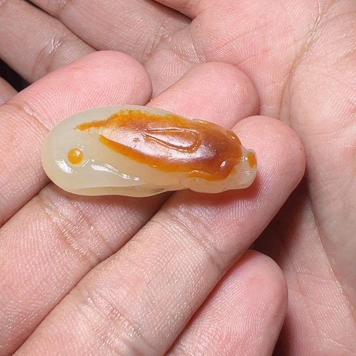 颈饰未镶嵌和田玉灰*星