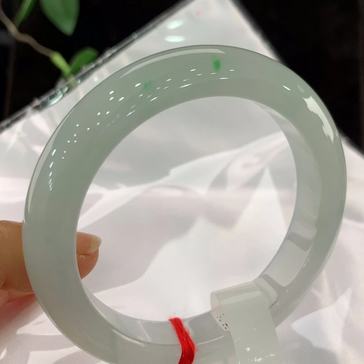 翡翠手镯未镶嵌111-0149